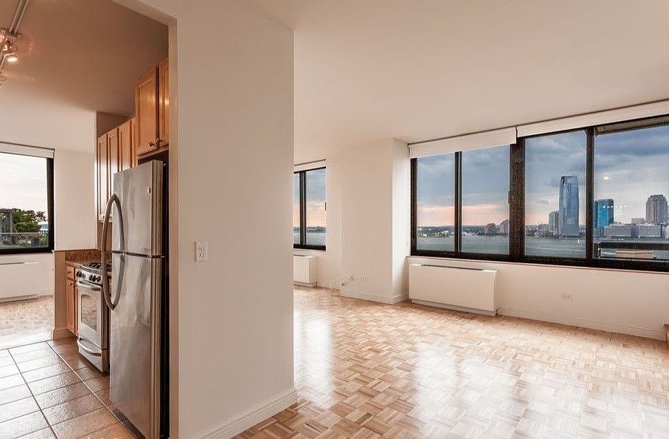1st image of 99 Battery Pl APT 6C