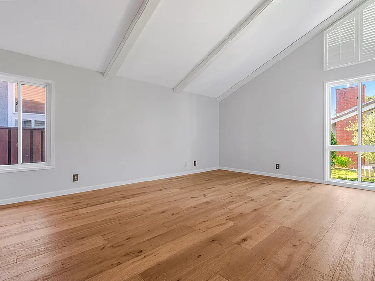 1316 Avenida De Cortez — Photo 25