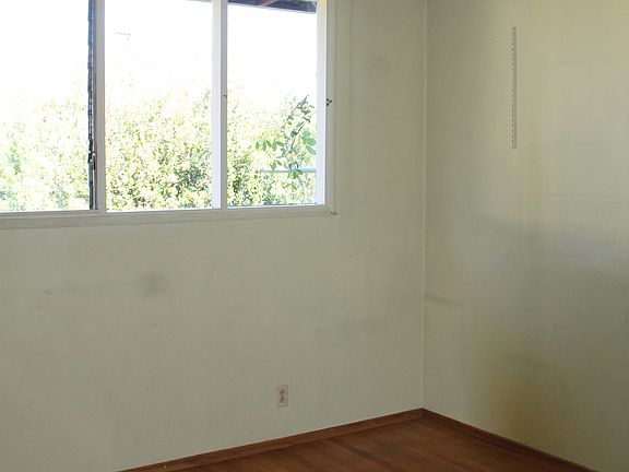 3rd image of 2504 Farrington Way