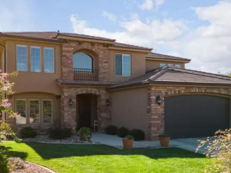 1st image of 2830 E Carmine Dr