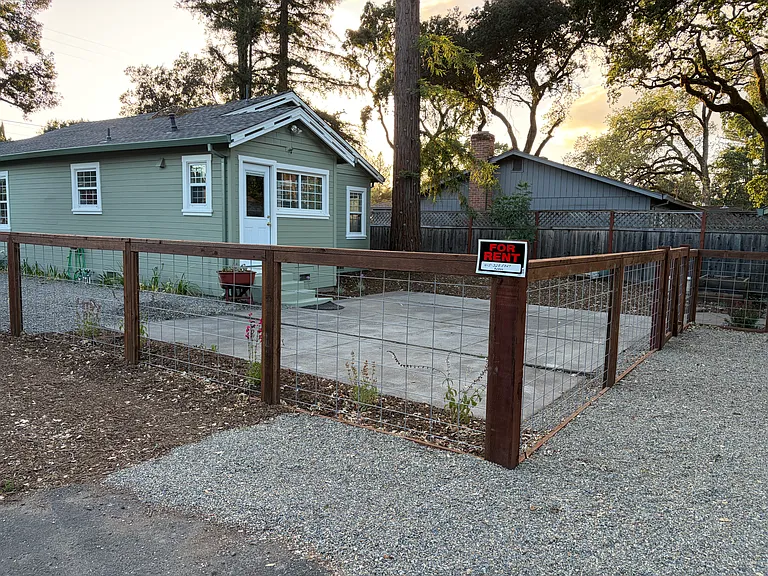 18495 Riverside Dr — Photo 9