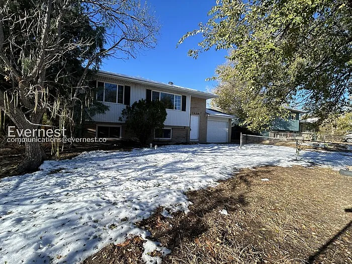 1456 Bonita Dr — Photo 2