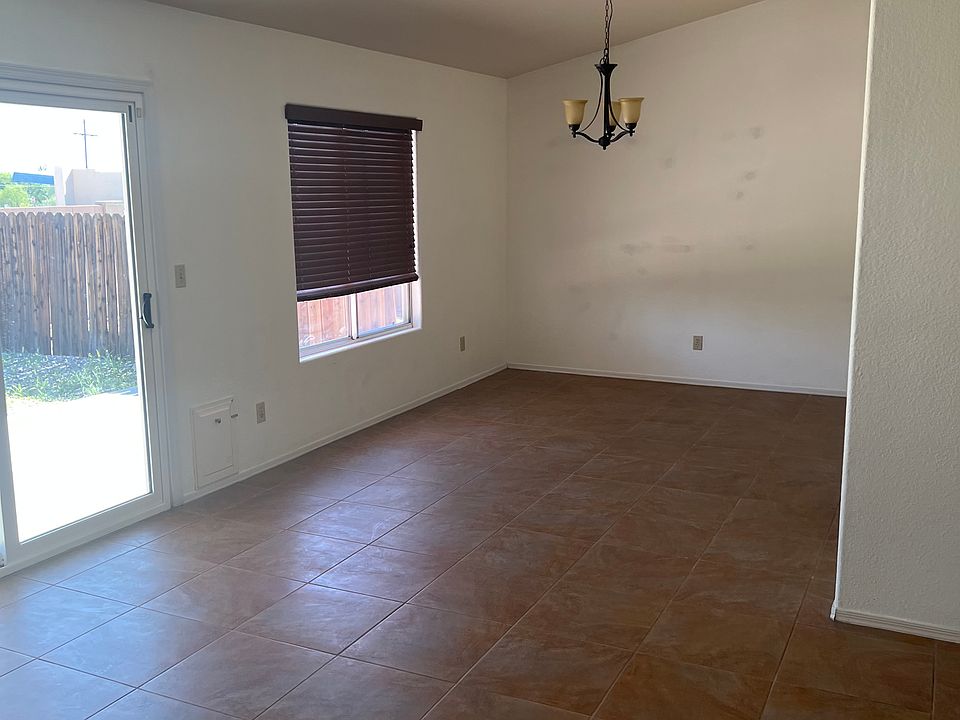 1st image of 2550 S Perillo Dr