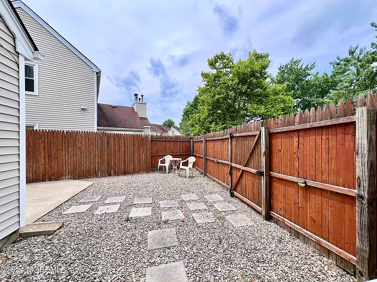 15 Cummings Ct — Photo 29