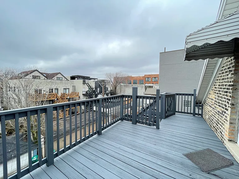 900 N Ashland Ave #4 — Photo 24