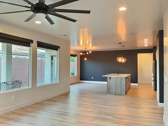 5th image of 3025 E Lavatera Dr