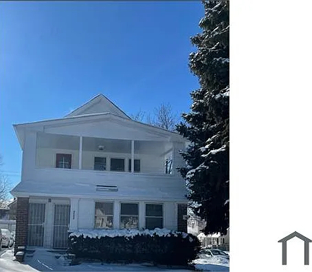 8002 Garfield Blvd — Photo 1