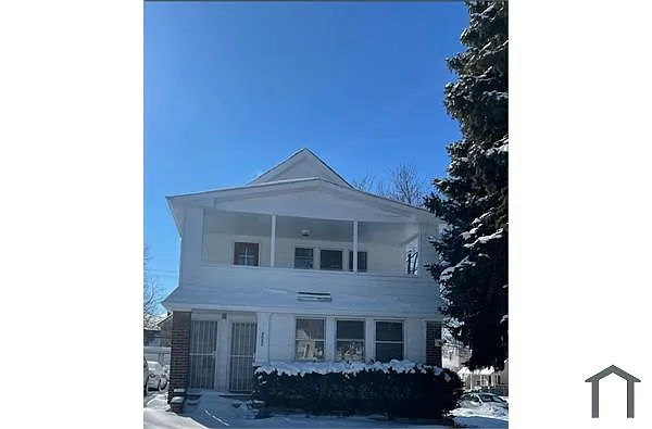 8002 Garfield Blvd photo 1