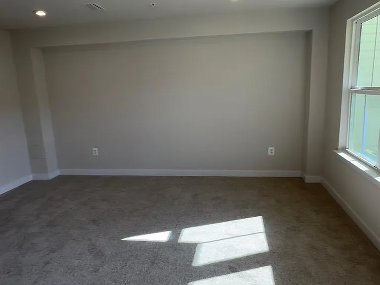 921 Playfair Terrace Way — Photo 3