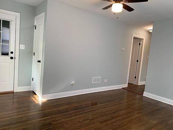 3rd image of 4341 N McVicker Ave #2