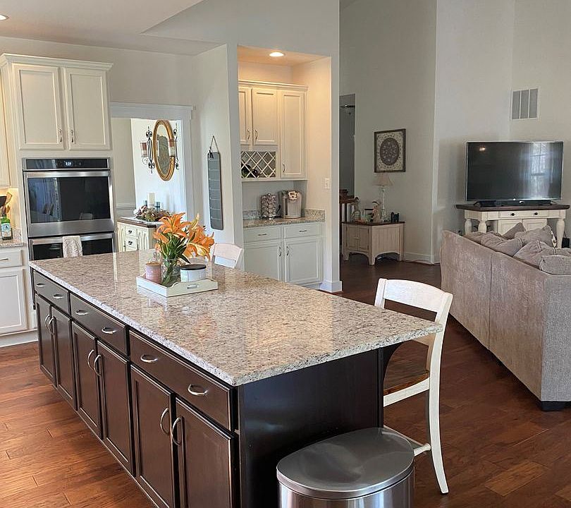 1st image of 28 Avalon Ln