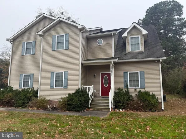 16100 General Puller Hwy, Deltaville, VA 23043