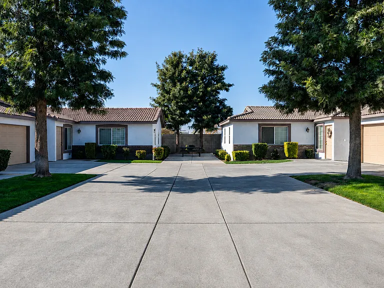 Tyner Ranch Townhomes — Photo 15