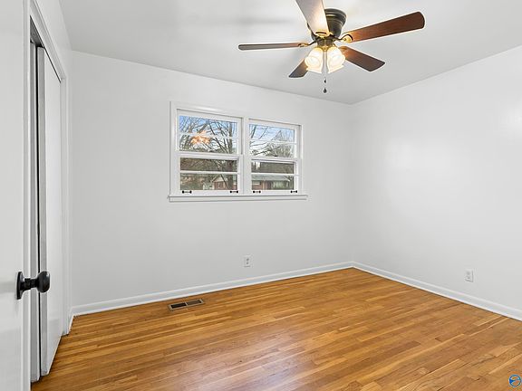 3rd image of 3608 Crestmore Ave NW