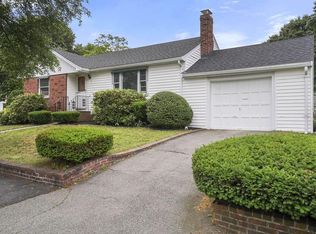 15 Phyllis Ln, Milton, MA 02186