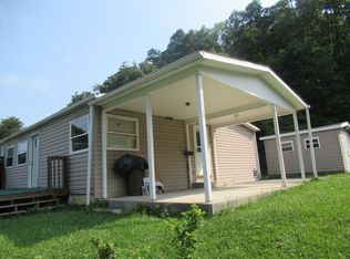 111 Cedar St, White Sulphur Springs, WV 24986