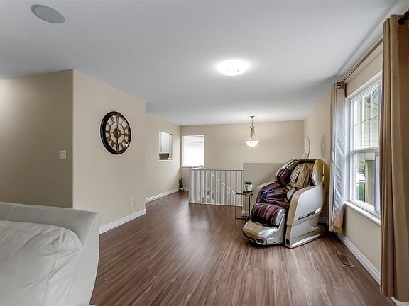 4th image of 11469 207th St