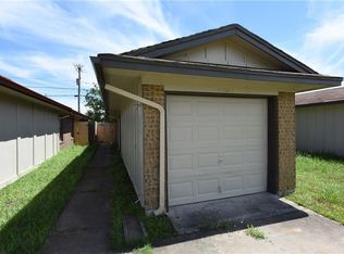 8908 Greenmound Ave, Dallas, TX 75227