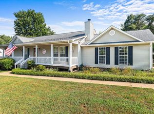 430 Tanyard Rd, Greenville, SC 29609