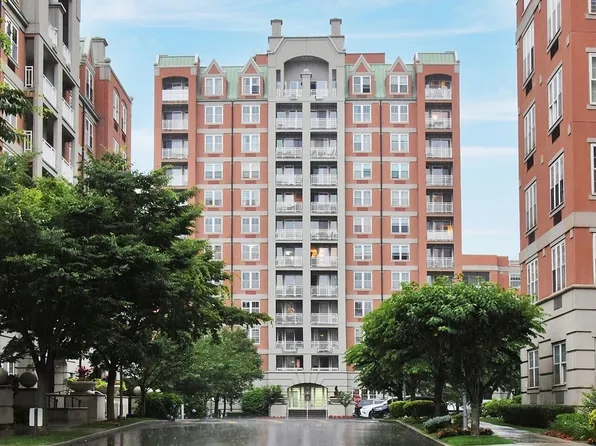 45 Oceana Dr E #1C, Brooklyn, NY 11235