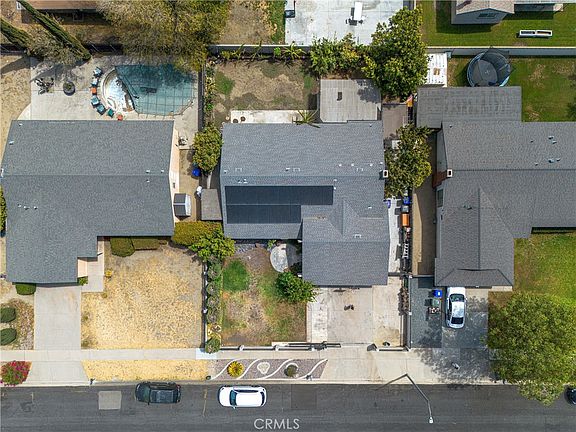 4th image of 9087 Rosecrest Dr