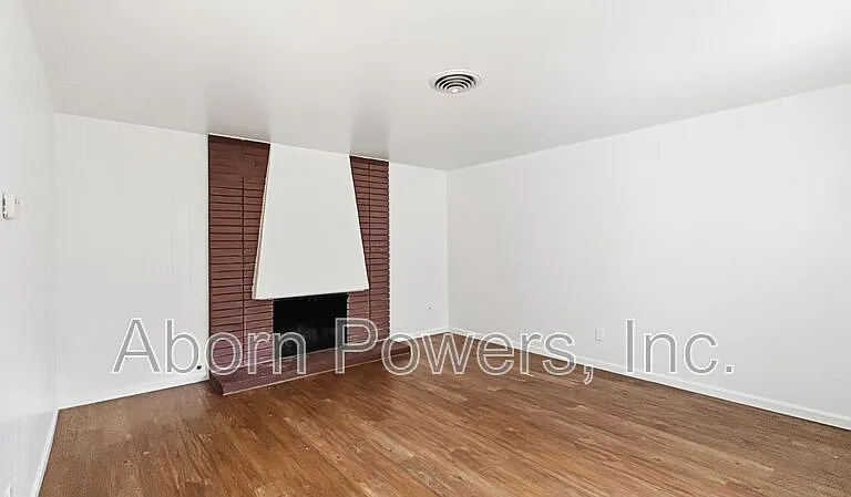 5441 Olympic Way — Photo 3