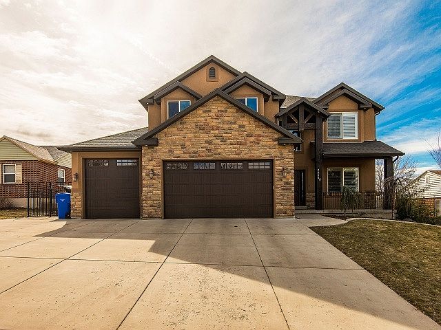 1st image of 2808 E Louise Ave