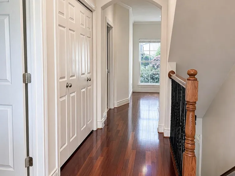 5622 Dolores St — Photo 11