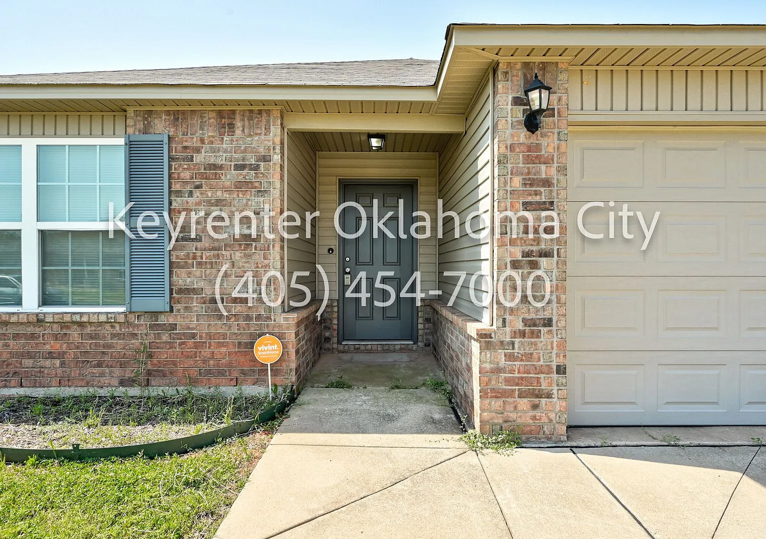 Beautiful 3-Bedroom Home with Easy Access to I-35 & I-240 — Photo 3