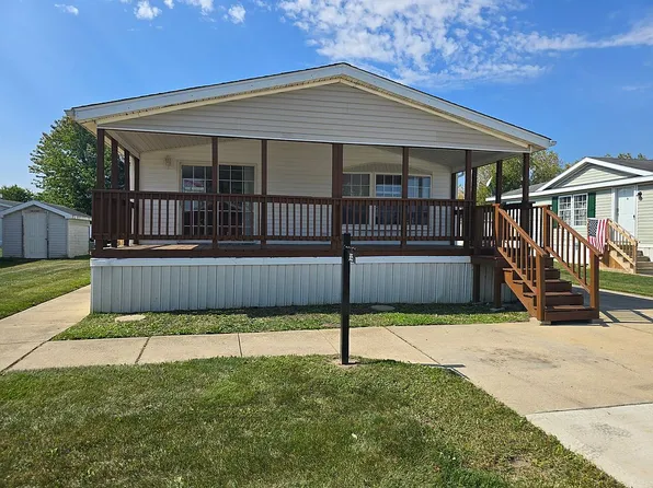 305 Aspen Ln, Dundee, MI 48131