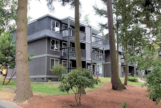 1st image of 6627 200th St SW APT 9