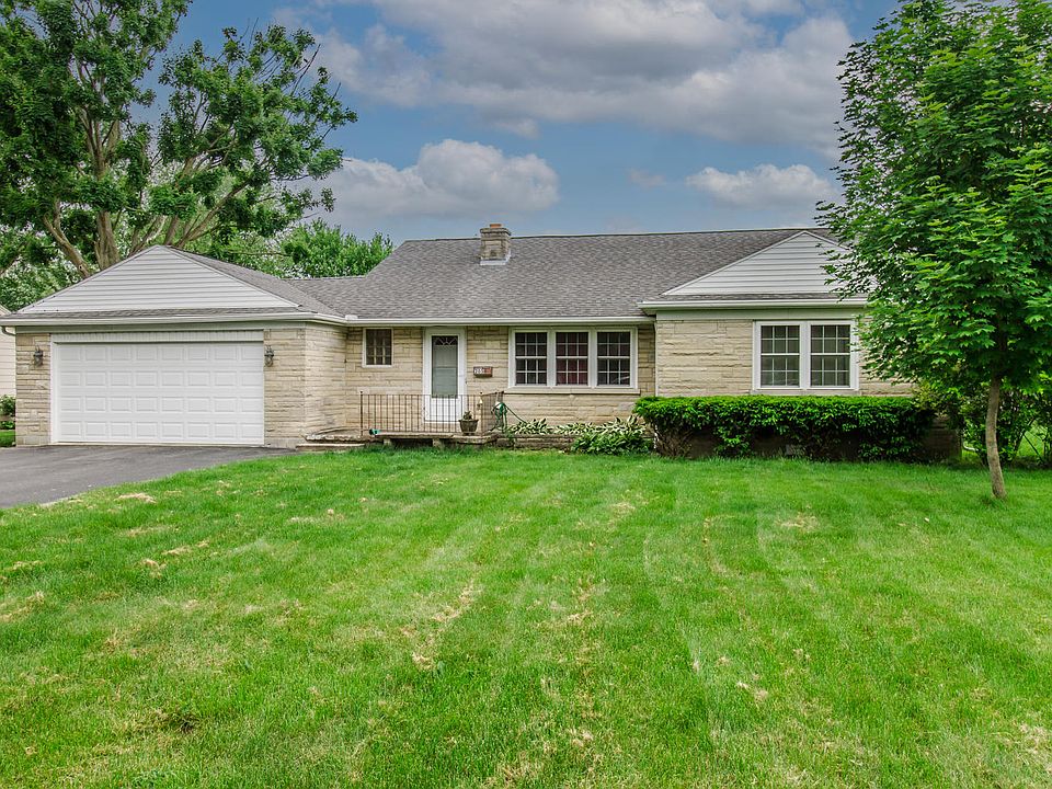 1st image of 203 E Park Dr