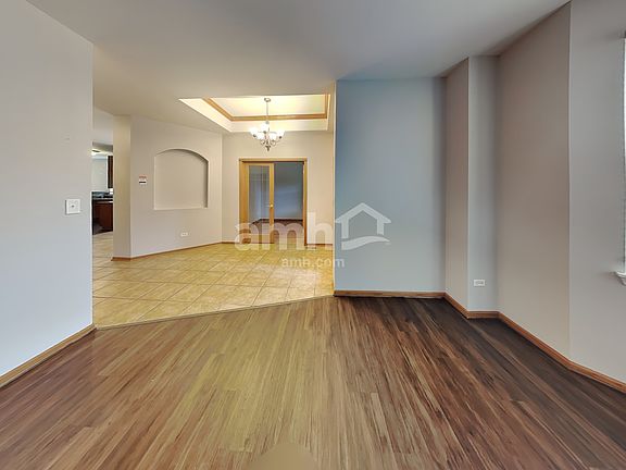 3rd image of 2440 Geneva Ln