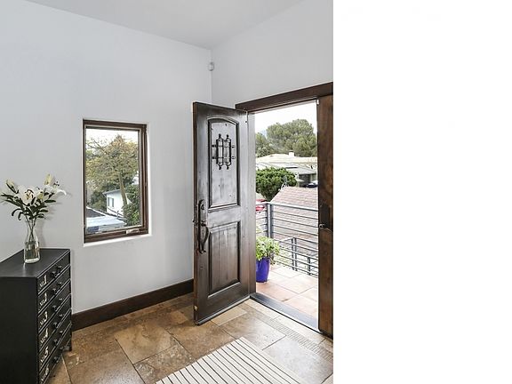 3rd image of 3449 Oak Glen Dr