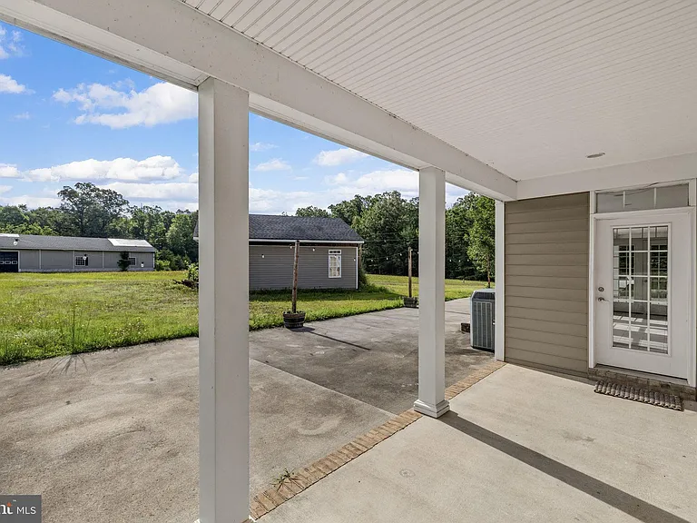 9725 Brock Rd — Photo 33