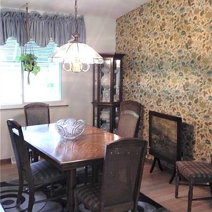 5th image of 3392 Woodview Dr
