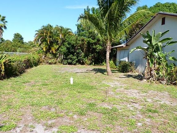 4th image of 301 SE 34th Ave