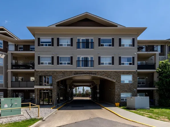 1520 Hammond Gate NW #330, Edmonton, AB T6M 0J4
