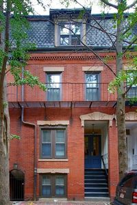 39 Gray St #2, Boston, MA, 02116