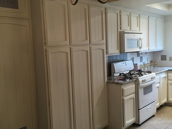 kitchen extended view