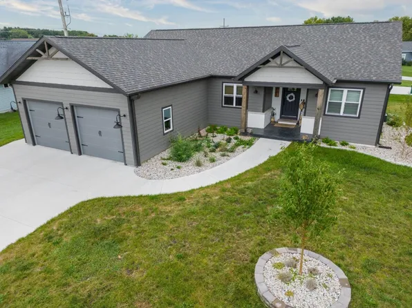1611 Premier Pl, Fort Atkinson, WI 53538