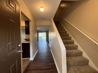 901 Olmstead Dr, Hinesville, GA 31313