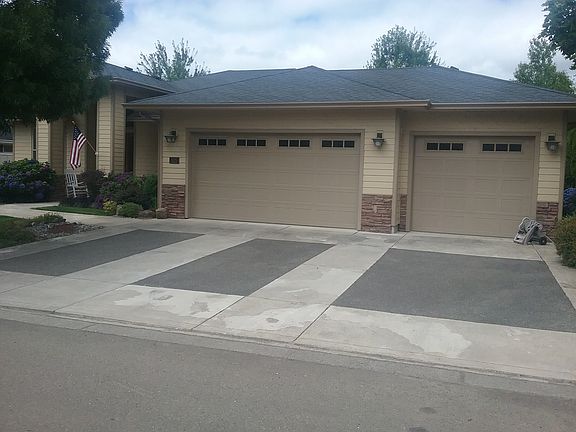 3 car garage