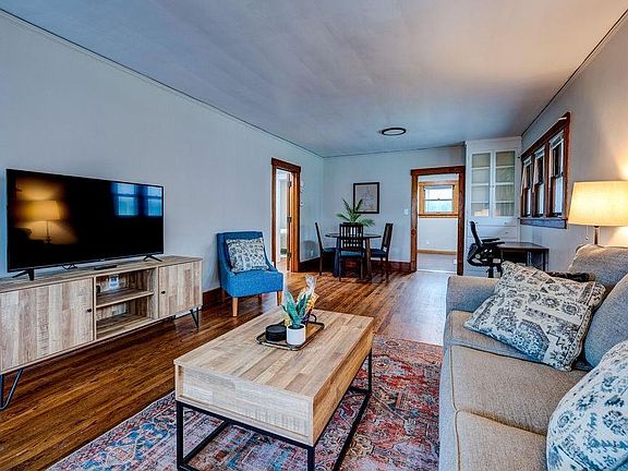 2nd image of 4211 Marcy St