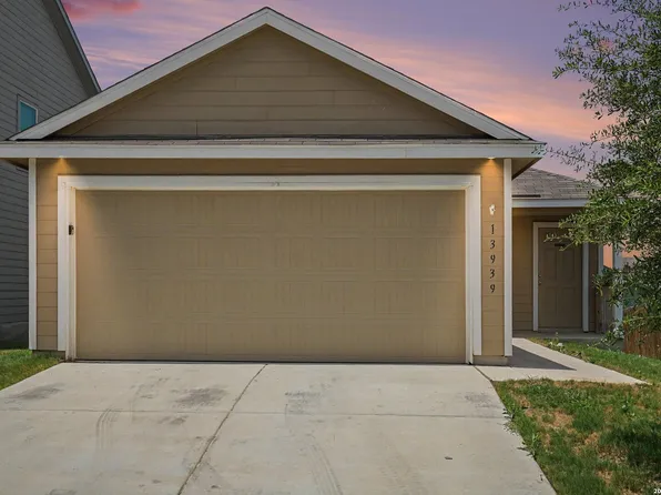 13939 BULL CV, San Antonio, TX 78252