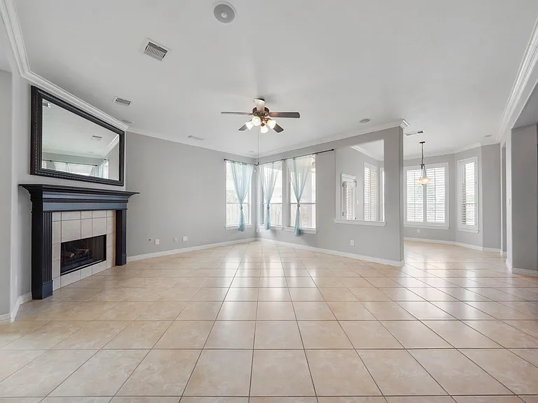 5430 Tyler Park Ln — Photo 9