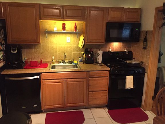 4th image of 5521 Chicago Ave