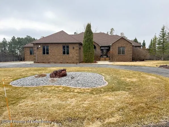 822 14th St E, Dickinson, ND 58601