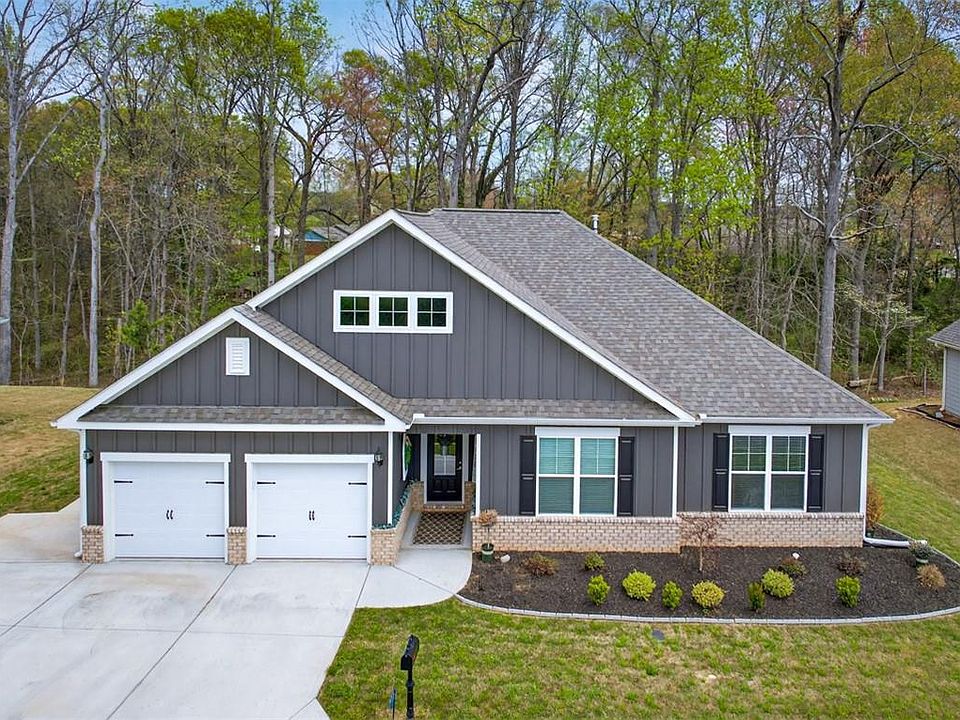 1st image of 118 Golden Oaks Dr