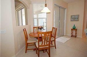 4th image of 2829 Royal Palm Dr